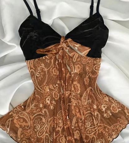Brown Paisley