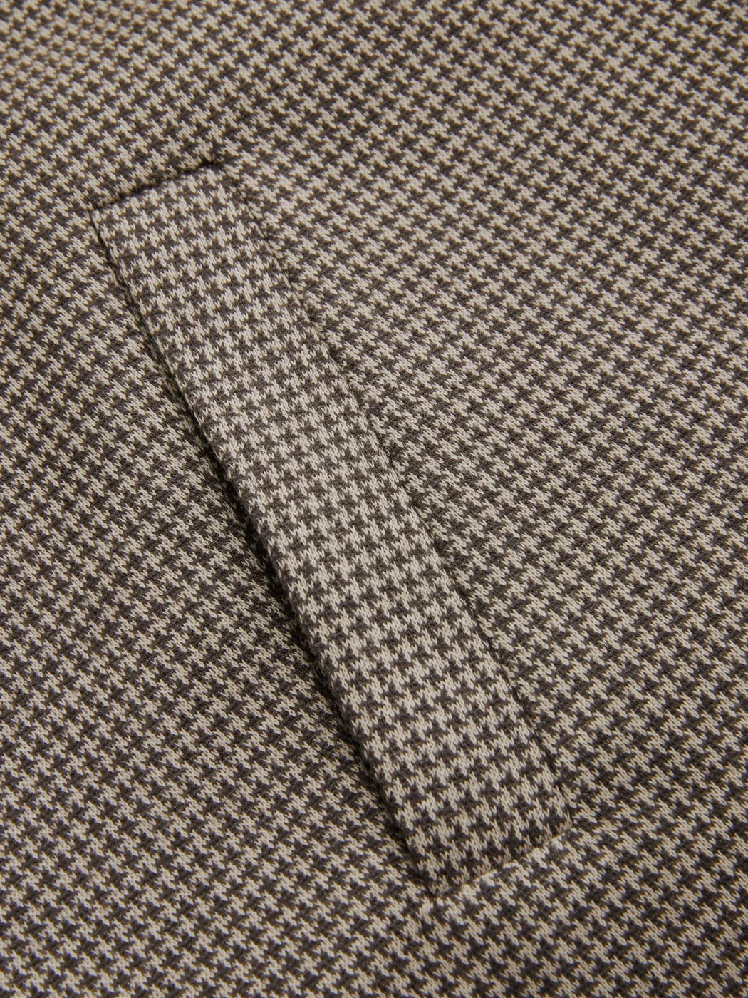 Pebble Grey