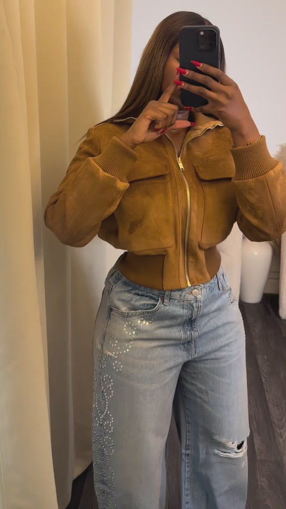 Célina Aviator Jacket — V46 — @mayaa___99 — publication rights validated 2026-09-13