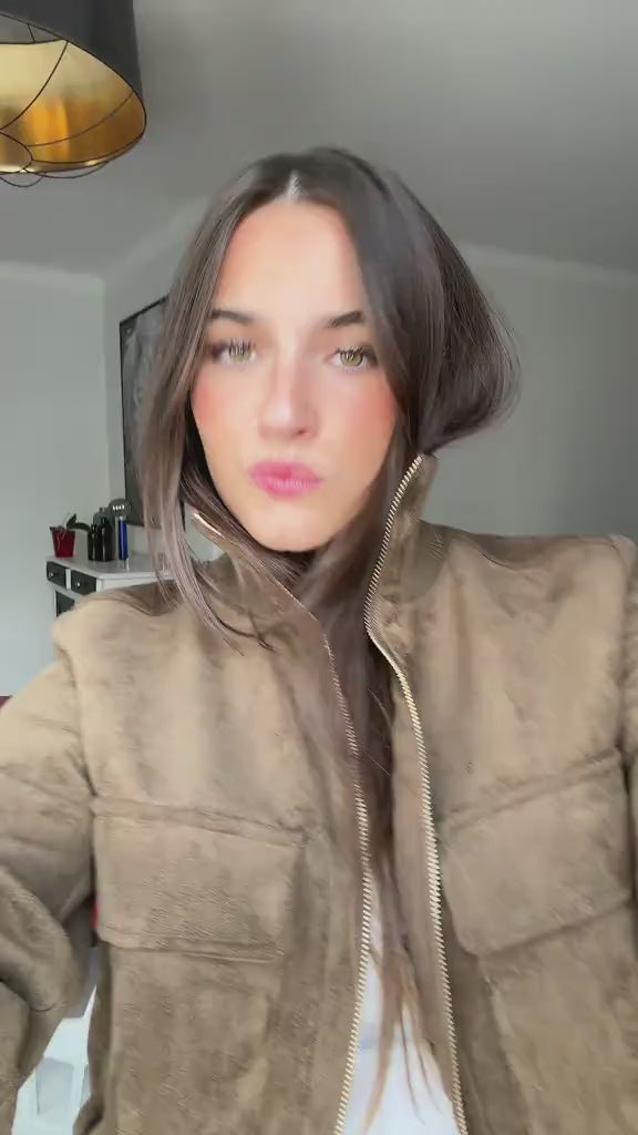 Célina Aviator Jacket — V03 — @rosetbd — publication rights validated 2026-09-13