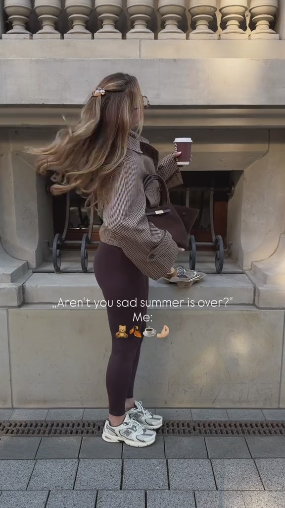 Adèle 506 — TikTok source 12 — @tasmin.devi1 — rights validated 2026-09-11